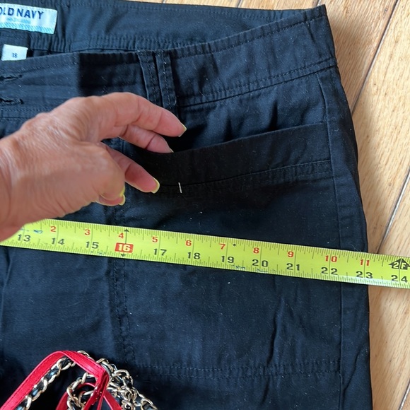 Old navy dress slacks 🖤 - Picture 6 of 10